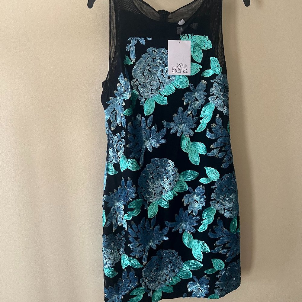 Dress - Picture 2 of 4